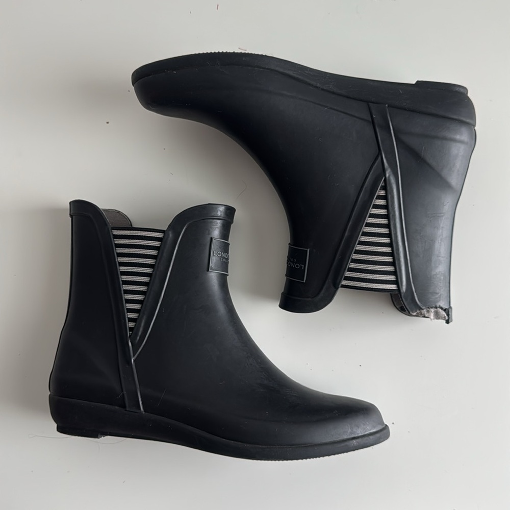 London Fog Rain Boots in Black Size 7M - Picture 4 of 7